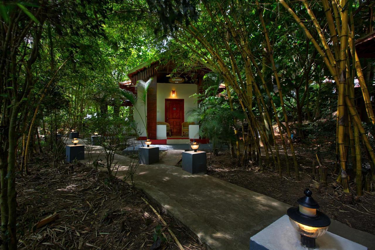 Gokulam Grand Resort & Spa, Coorg Kushālnagar Exterior foto